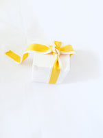 White Favour Boxes - thecakeboxes